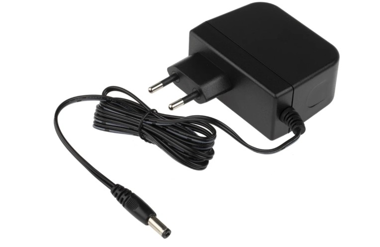 The Postron Regulated 110/230V Power Adapter